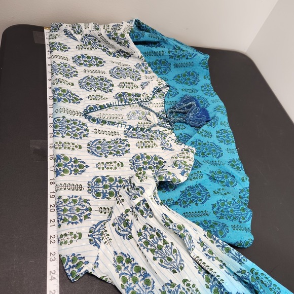 Sundance Olivia Ombre Top Size Large Blue White Peasant Tassels V Neck Floral - Picture 9 of 11